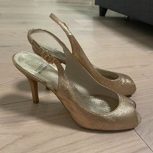 Stuart Weitzman Gold Slingback Peep-toe Pumps - Size W9
